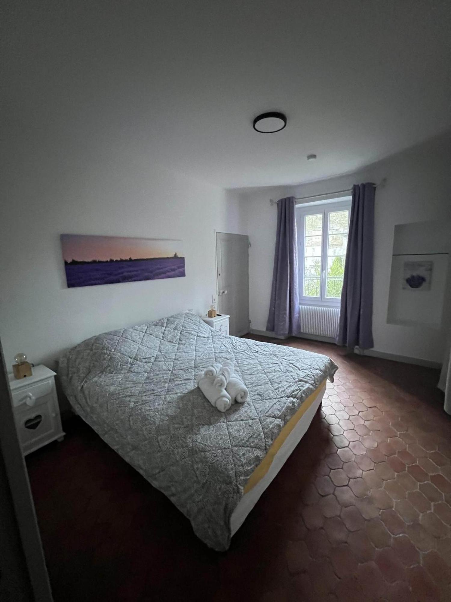 Bed and Breakfast La Figuiere Fontaine De Vaucluse Pokój zdjęcie